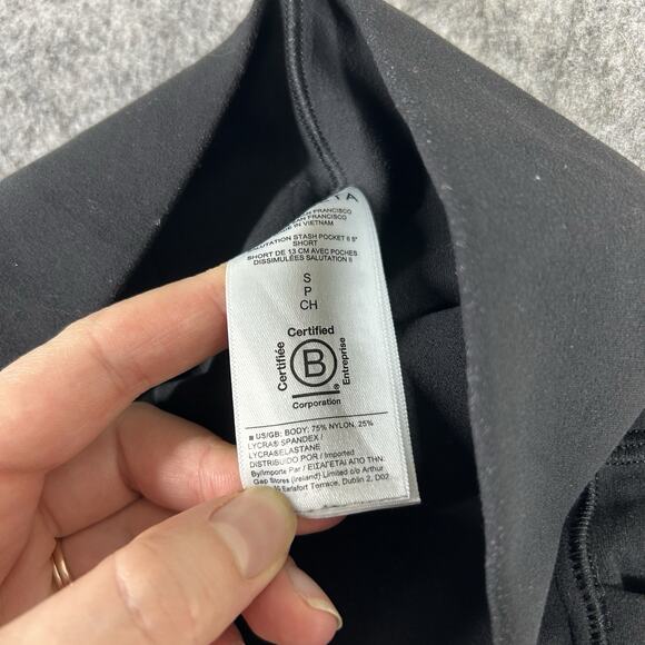 Athleta Salutation Stash Pocket II 5" Shorts Women's Size Small High Rise Black - Picture 4 of 9